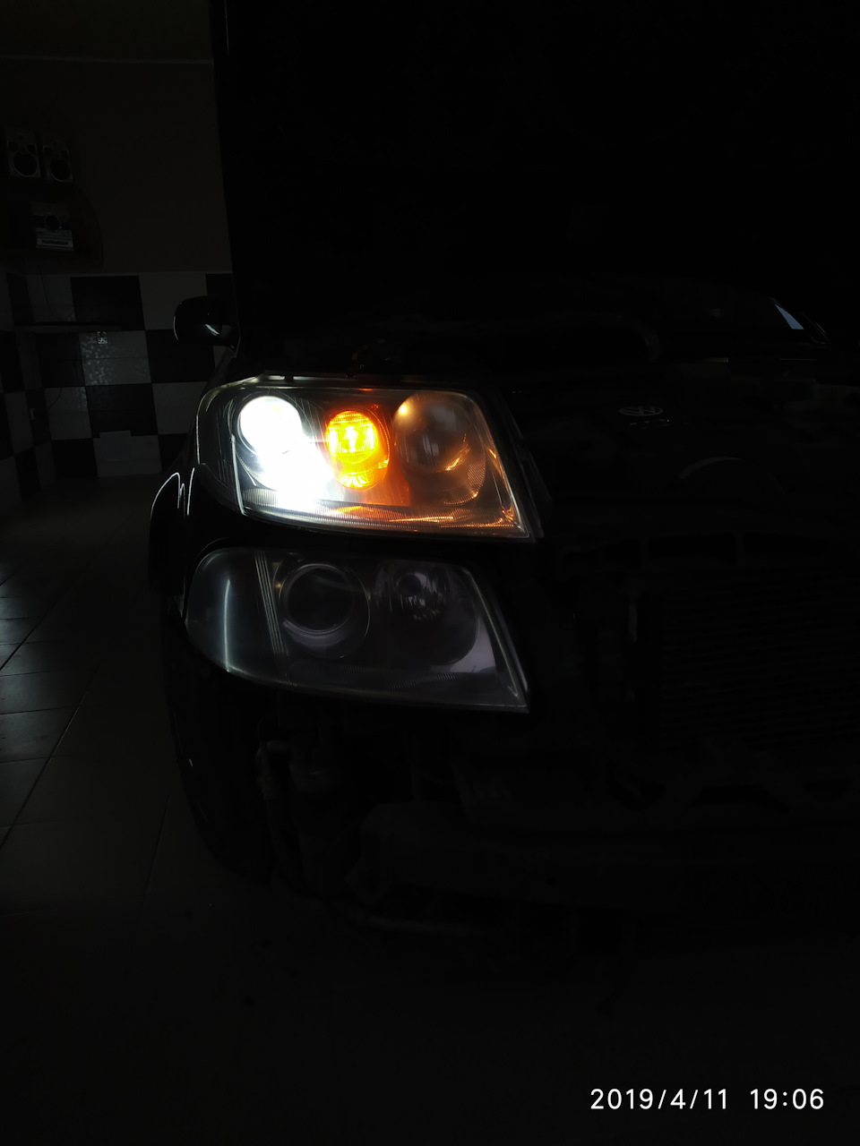Фари bi-xenon. Типо W8. 4