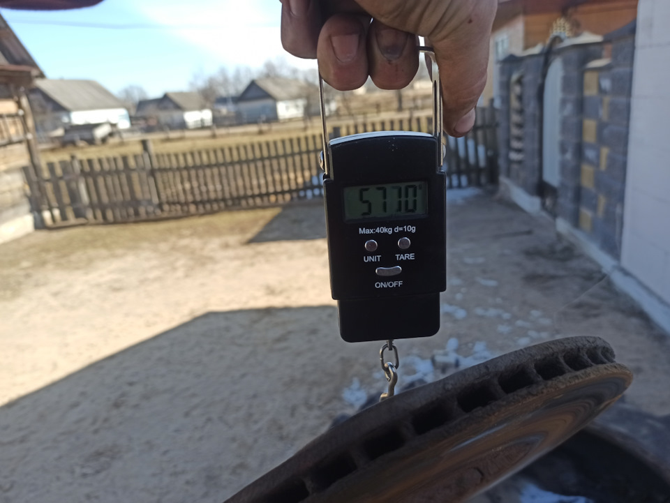 Запис #20. 25-03-2021. Заміна передніх гальмівних дисків і колодок. Титани r16. 5