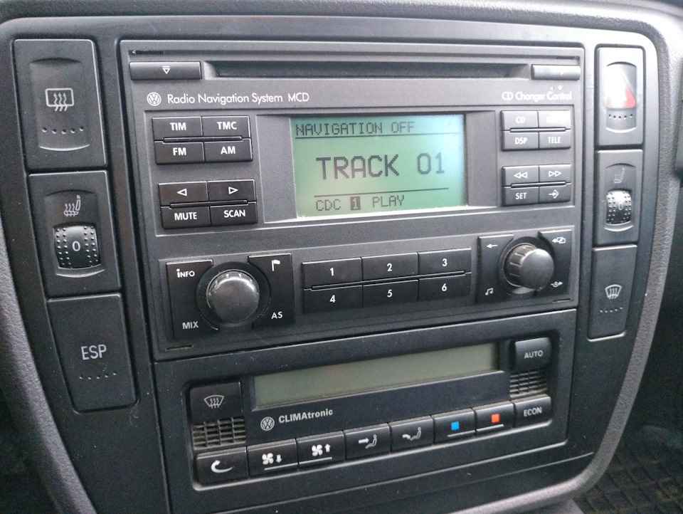 CD player у підлокітник 4