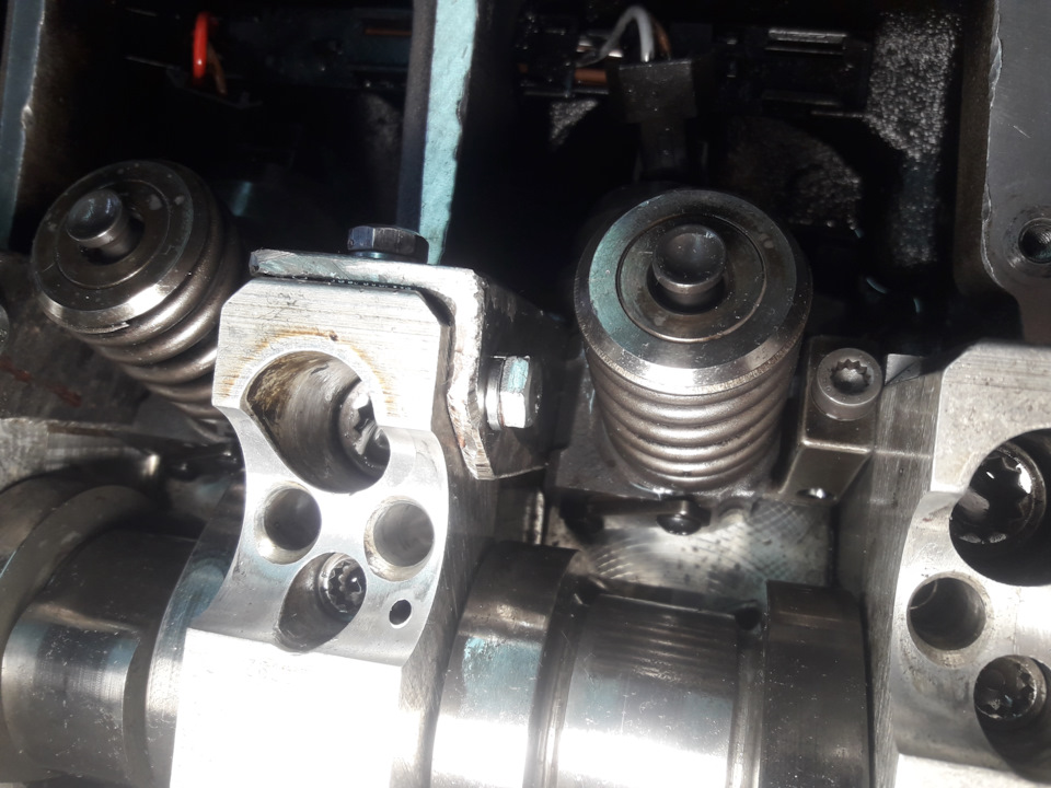 Додатковий упор насос-форсунок 1.9tdi vw passat b5+ 2005 1