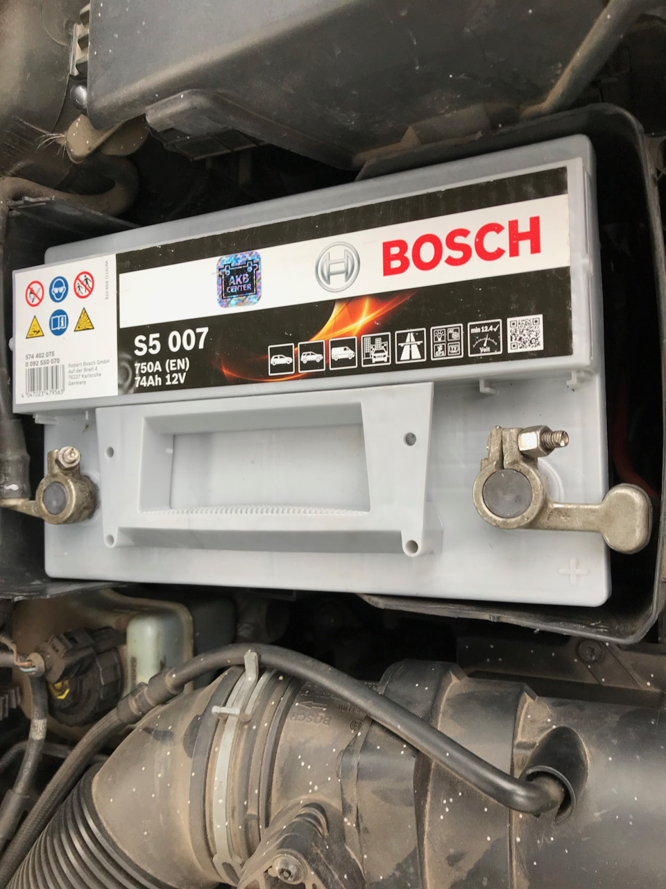 АКБ Bosch S5 (S5007) 74Ah R+ 750A 2