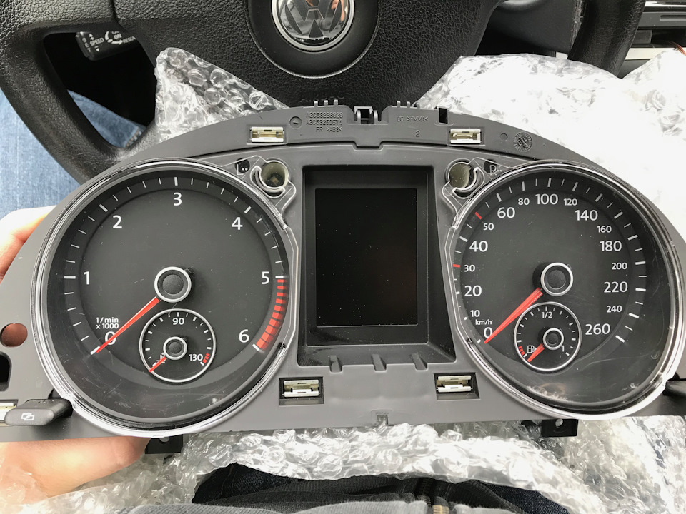 Кольорова панель приладів 3AA 920 880A 4