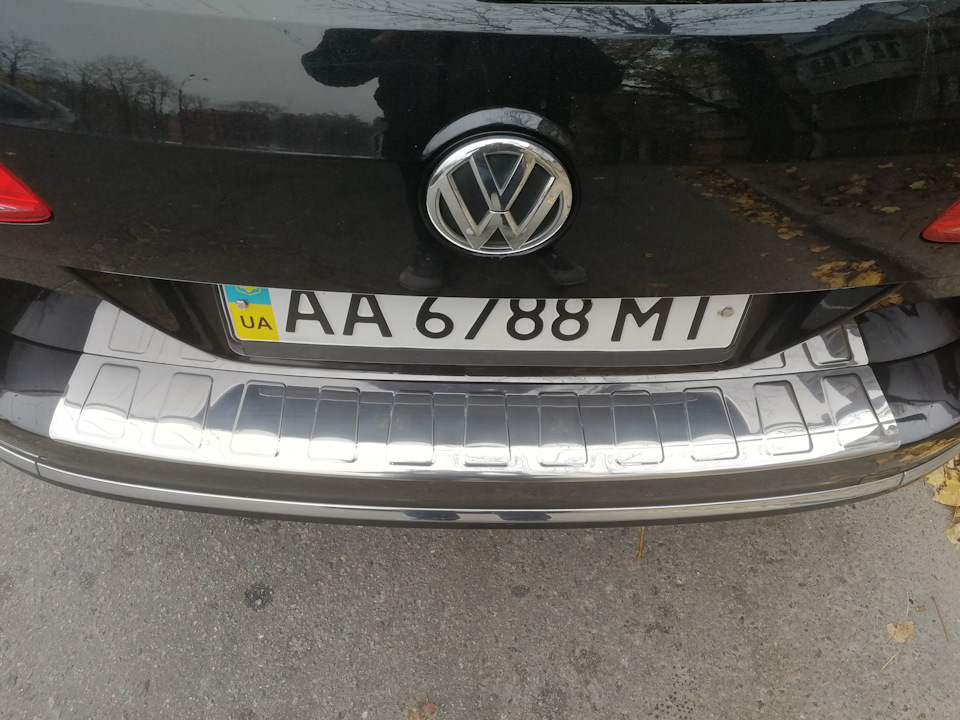 Наклеїв захист заднього бампера 1
