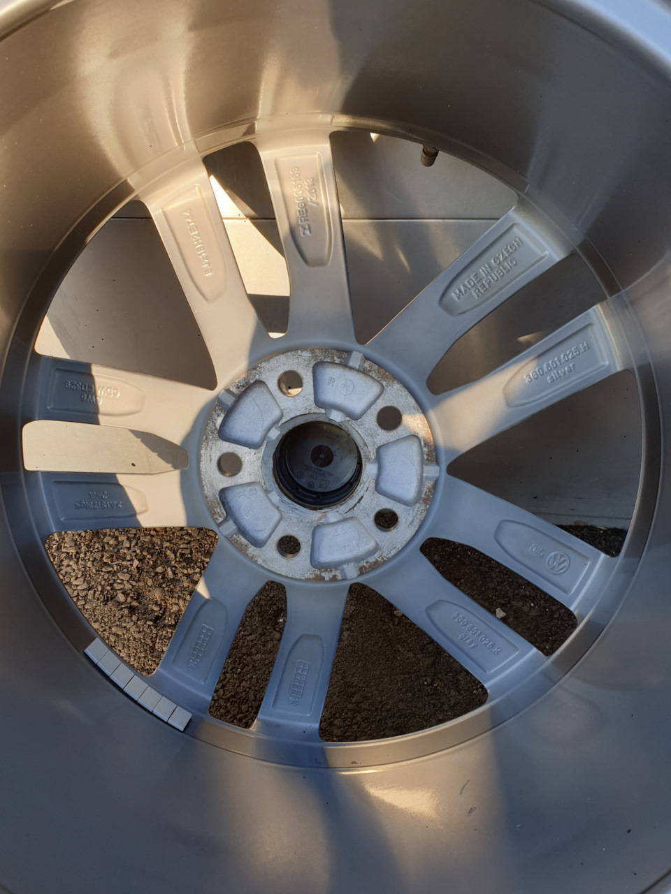 R18 235/45 J8 4