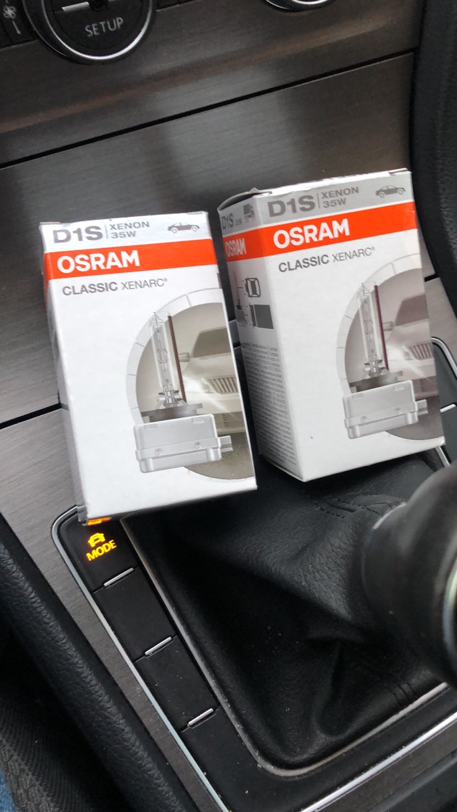 заміна ламп головного світла Osram Classic Xenarc 35w (D1S) 4300К 3