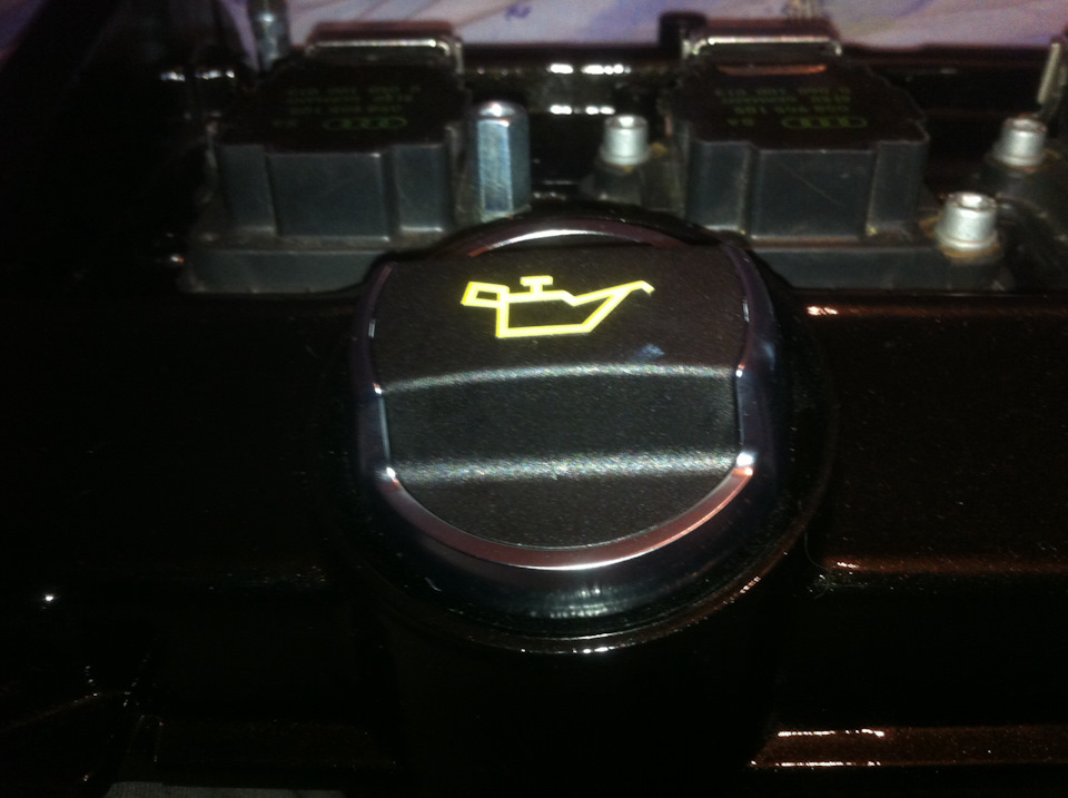 Oil cap Porsche. 3