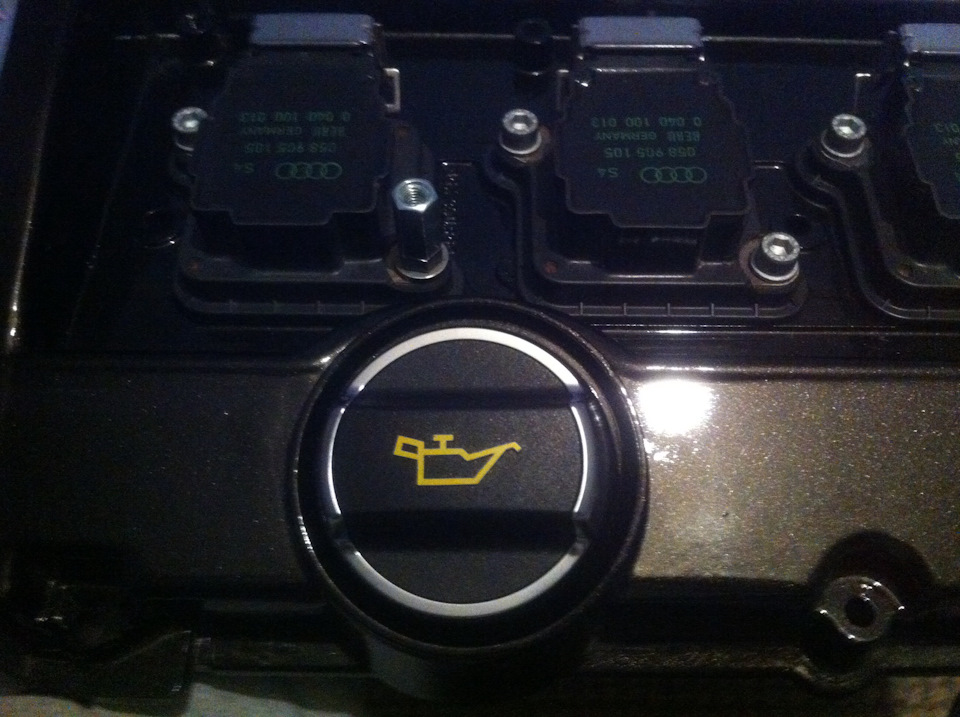 Oil cap Porsche. 2