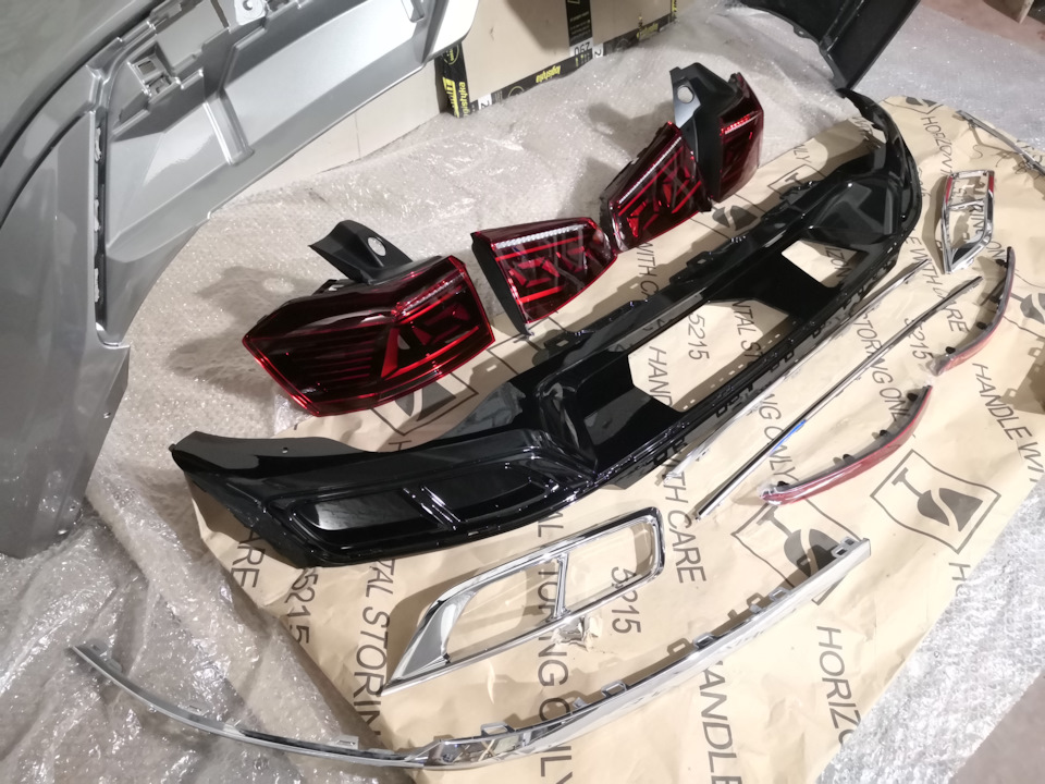 Upgrade.Passat B8 Facelift - задній бампер + ліхтарі R-line 2