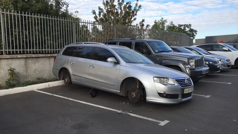 Dotz Revvo Dark 1