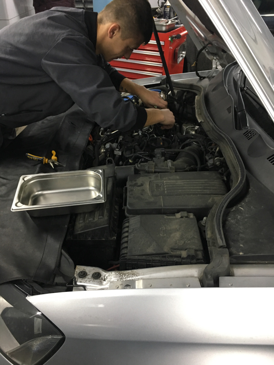 РЕМОНТ ФОРСУНОК PASSAT B7 2.0 tdi 2