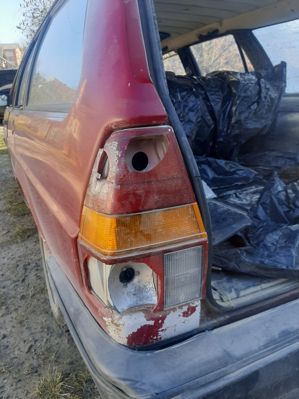 Задній ліхтар 1