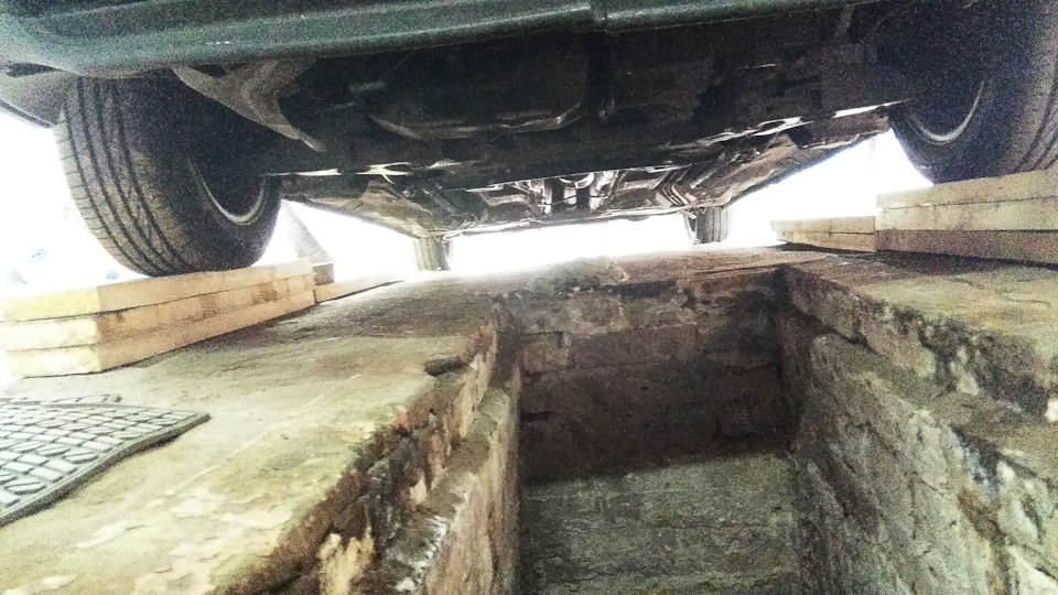 Заміна мастила в коробці передач (МКПП) Passat B3 2
