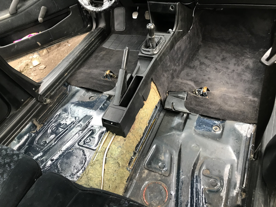Ремонт днища Passat B3 2