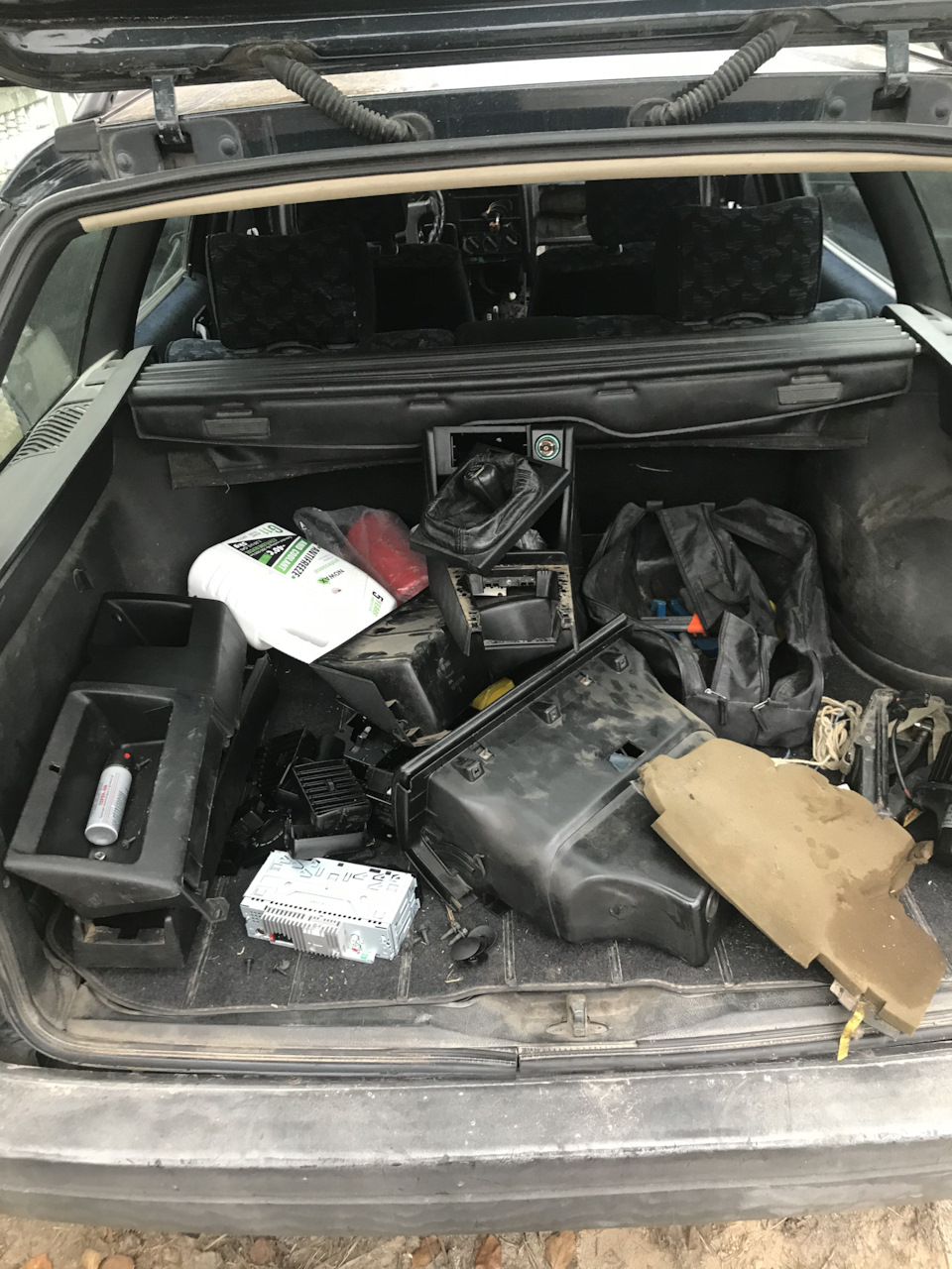 Заміна радіатора пічки Passat B3 без зняття керма 2
