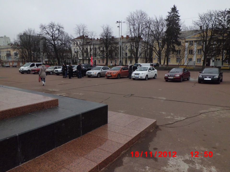 18 листопада 2012 р. - Всесвітній день пам'яті жертв дорожньо-транспортних пригод. 1