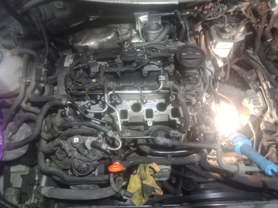 Чистка ЄДР(EGR)і впускного колектора Passat B7!Помилка по клапану EGR P0403!Проблема вирішена! (частина 2) 3