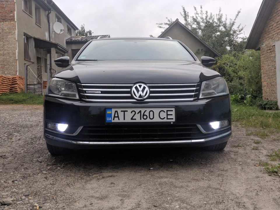 LED в птф та задній хід для Passat B7