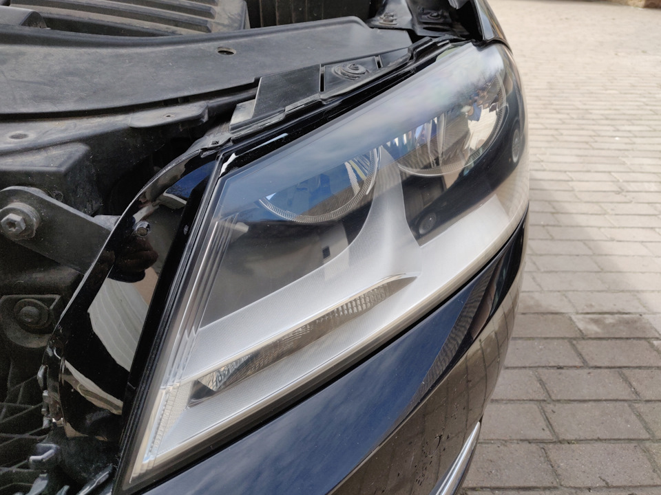 Поліровка фар Passat B7 2