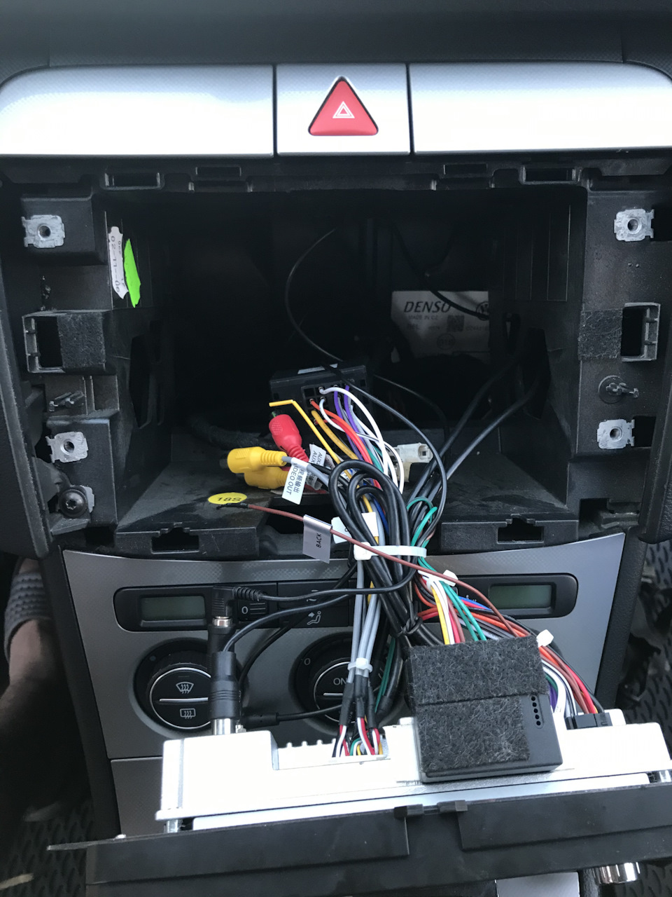 Магнітол на Android мені в VW Passat b6 4