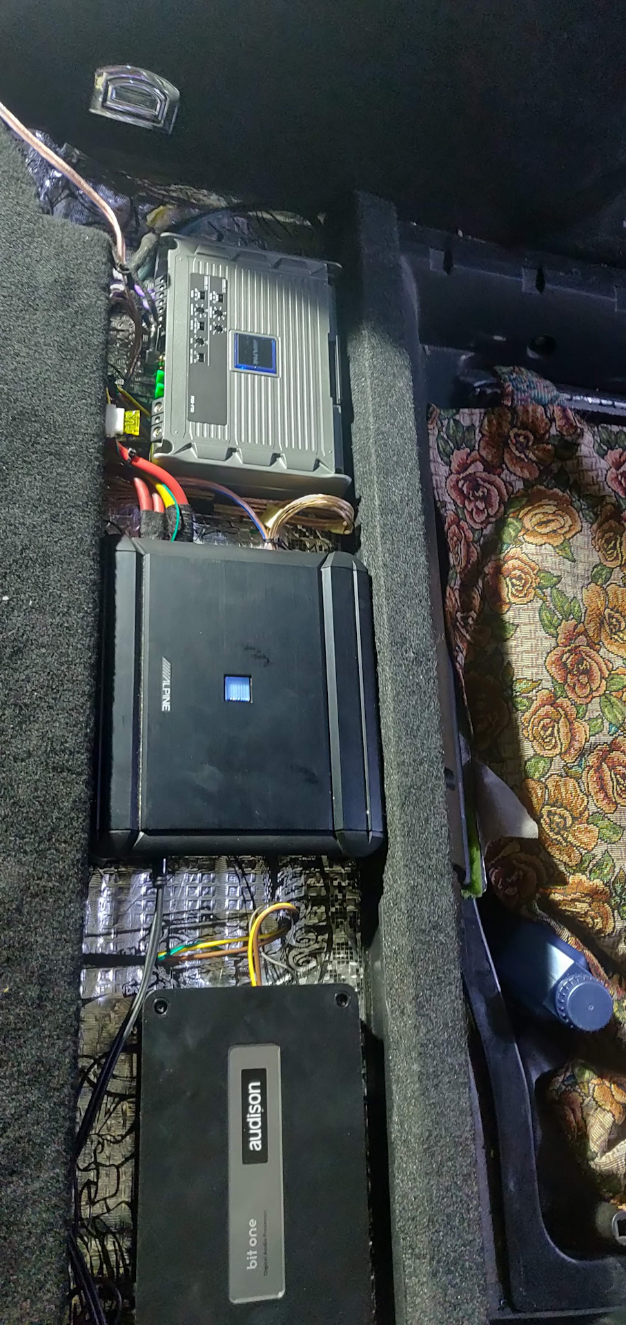 Дубль 2, нова акустика в Passat (Focal, Alpine, Morel, Audison) 4