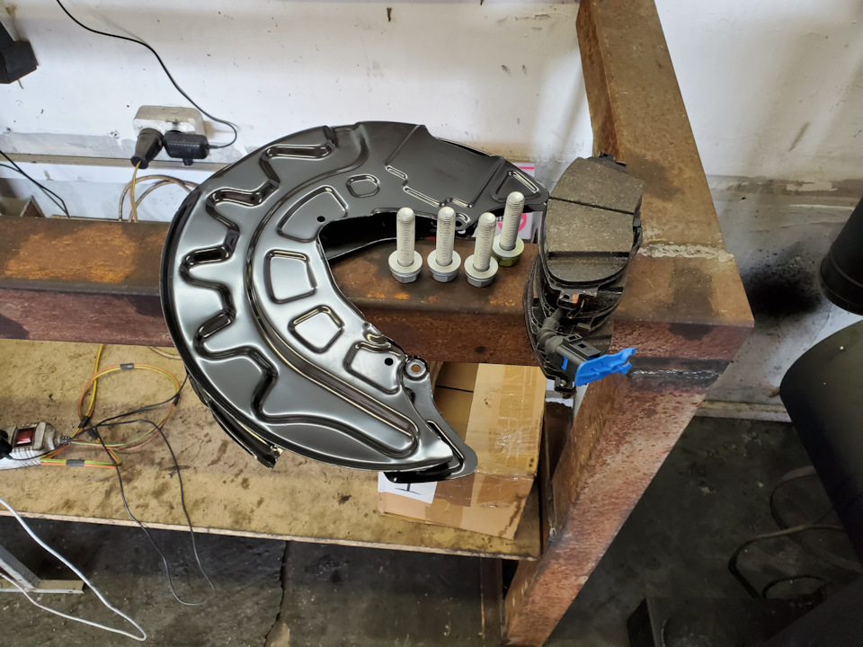 Brake KIT Golf R 340 mm MQB гальма, заміна камери area view 3