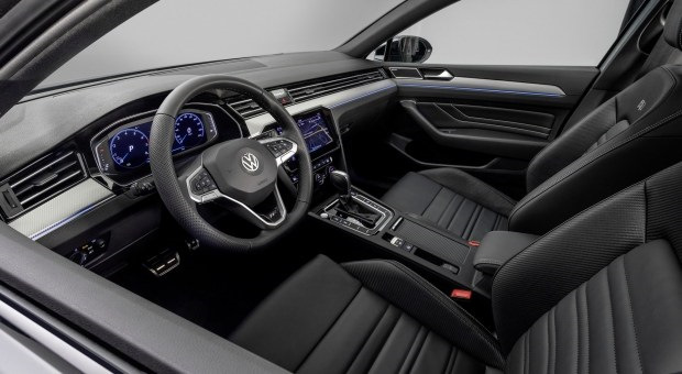 Універсал VW Passat Variant R-Line Edition 3