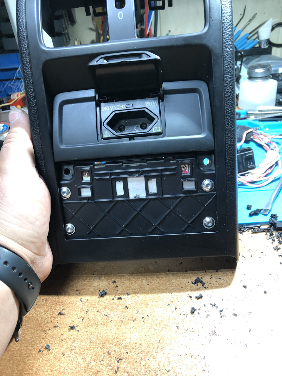 Встановлення штатного інвертора 220V 4