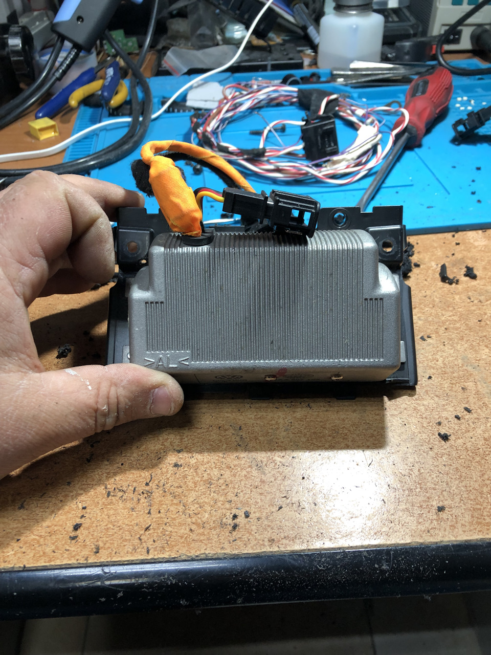 Встановлення штатного інвертора 220V 3