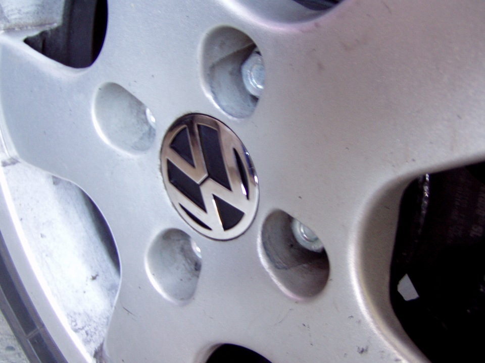 Ковпачки Volkswagen на диски. 4
