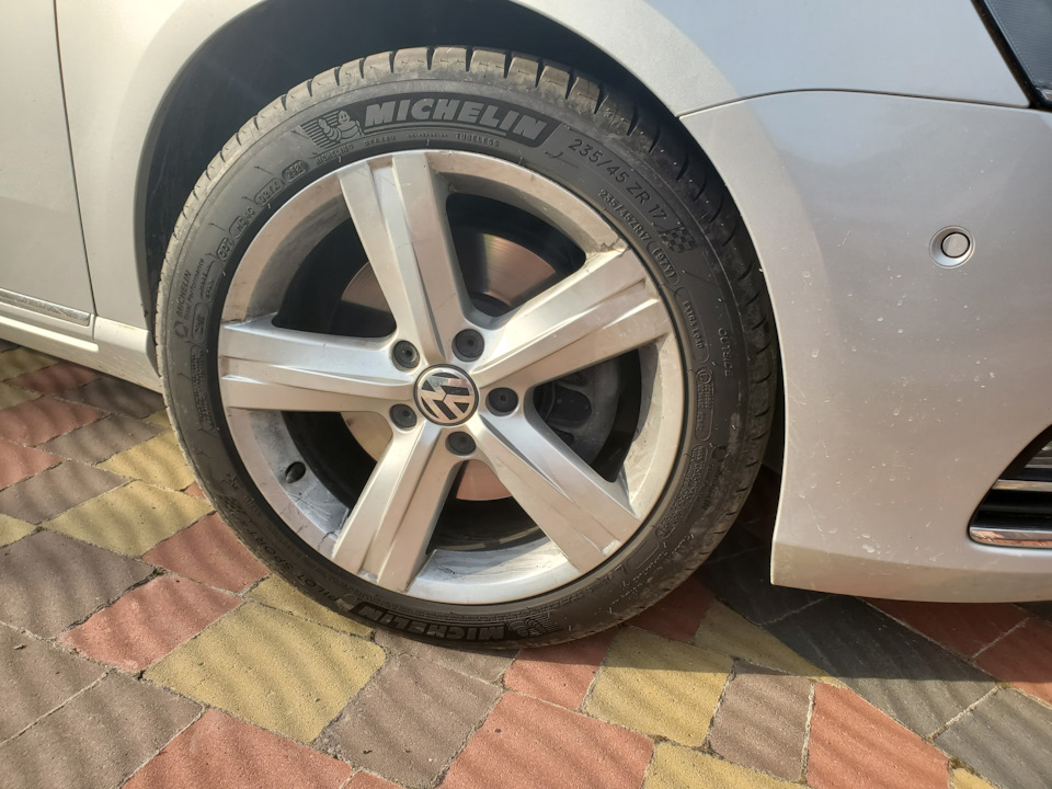 Michelin Pilot Sport 4 1