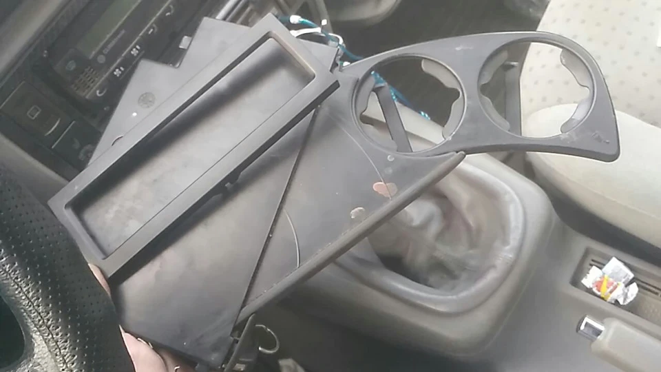 Нарешті з'явився підсклянник