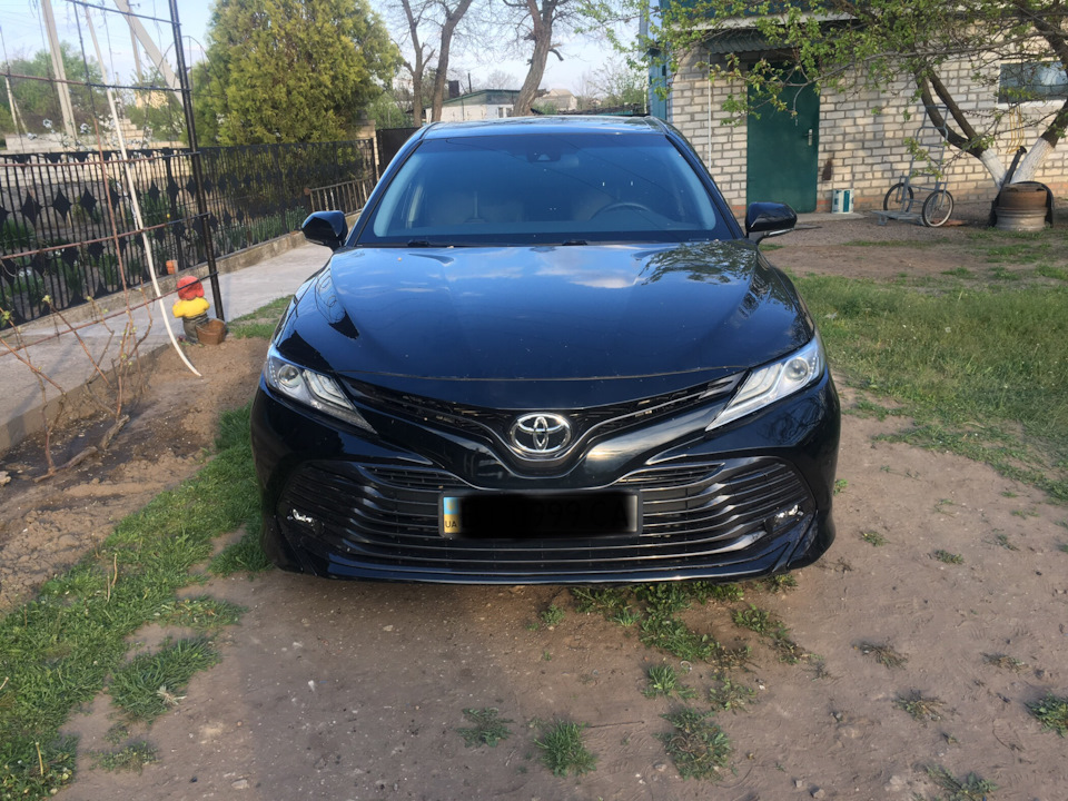 Заміна галогенних фар Toyota Camry XV70 USA на LED фари 2