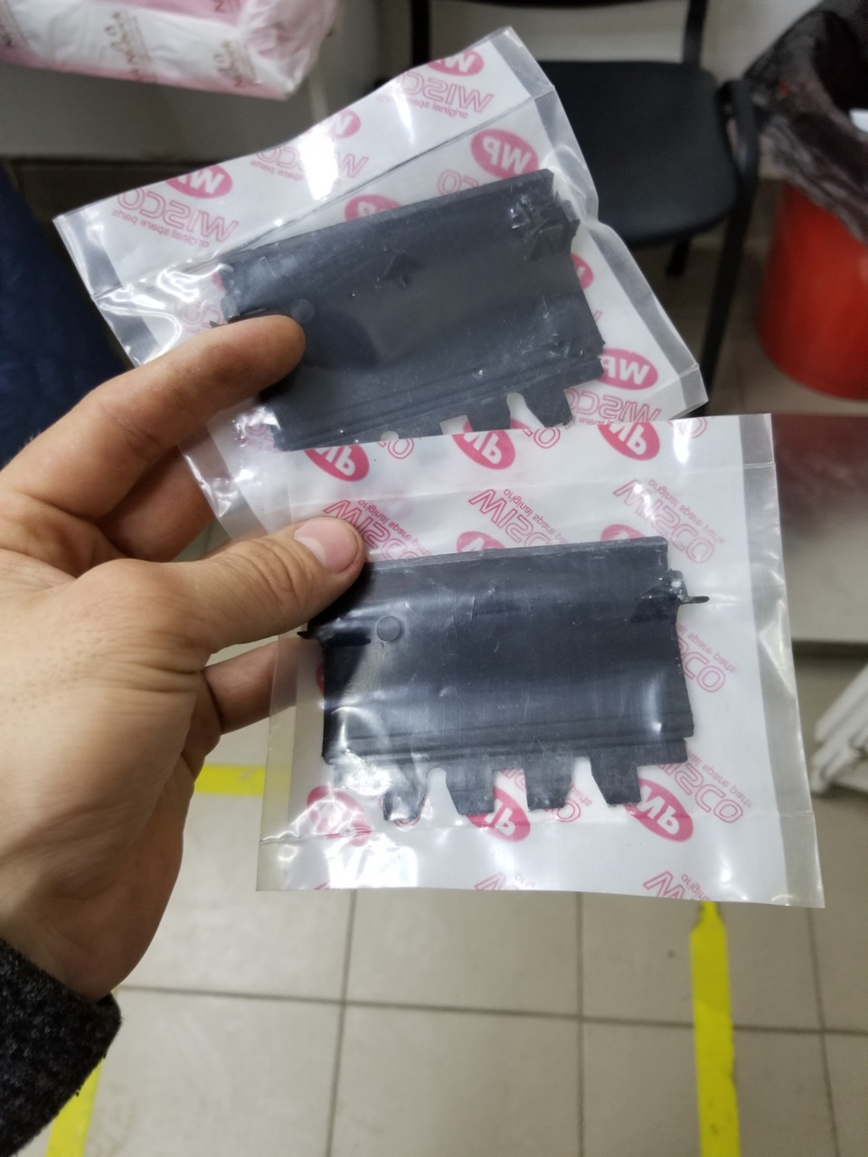 Заглушка в поріг 1