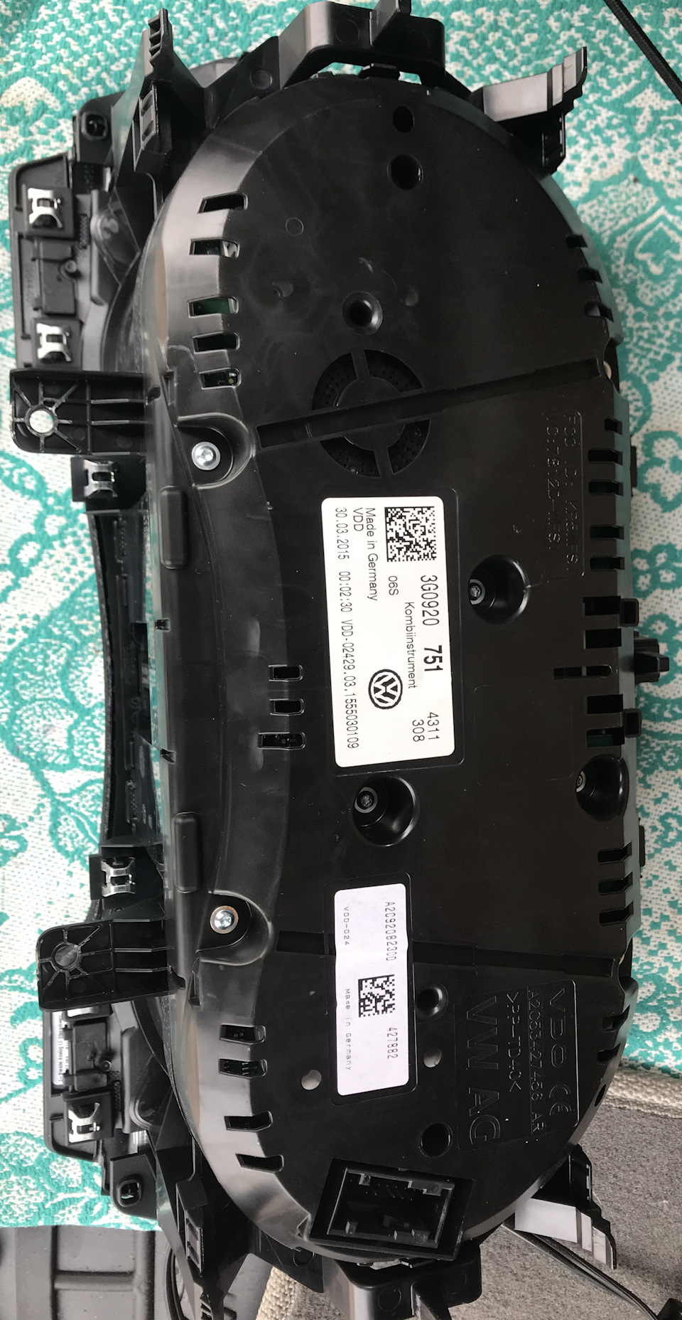 продам рідну приладку Passat B8 3