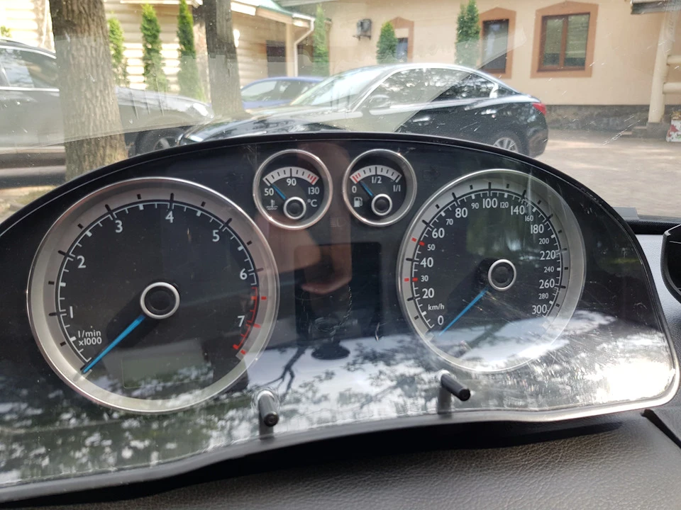 Приборка від VW Bora