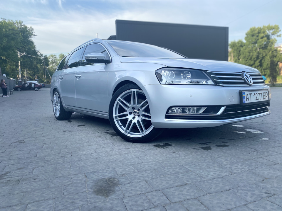 S-line R19 245 40! 1
