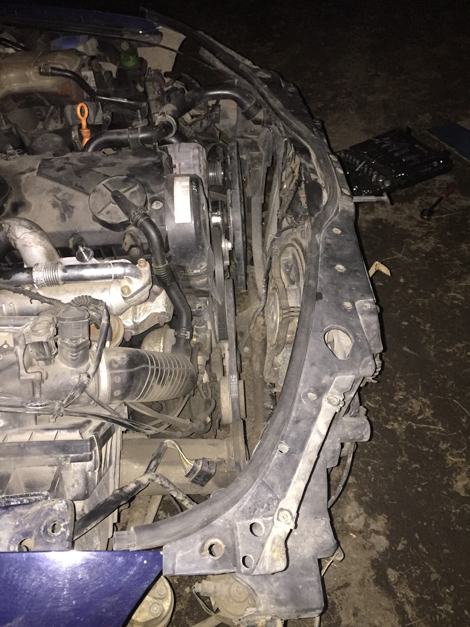 Зняття генератора Б5+ 1.9TDI 2