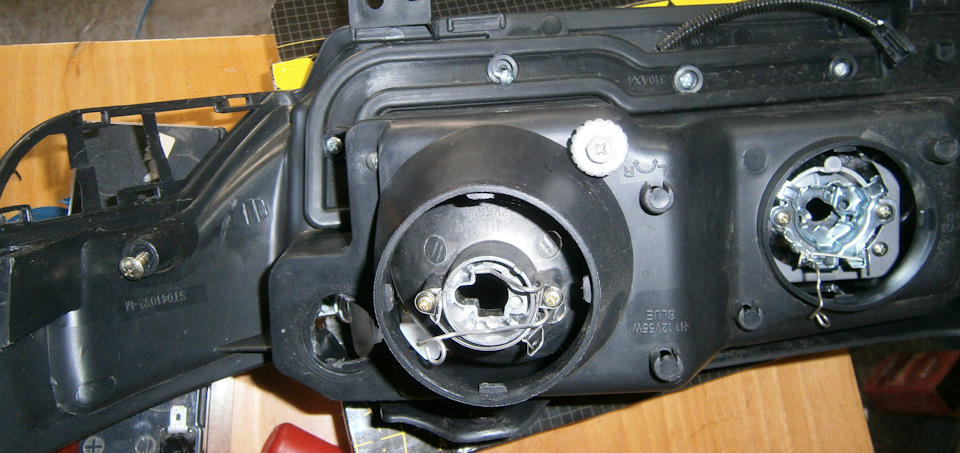 rVolt stage 2+Zax Pragmatic 35Вт H1 Ceramic 4300K ​​Xenon у пасат б4. 2