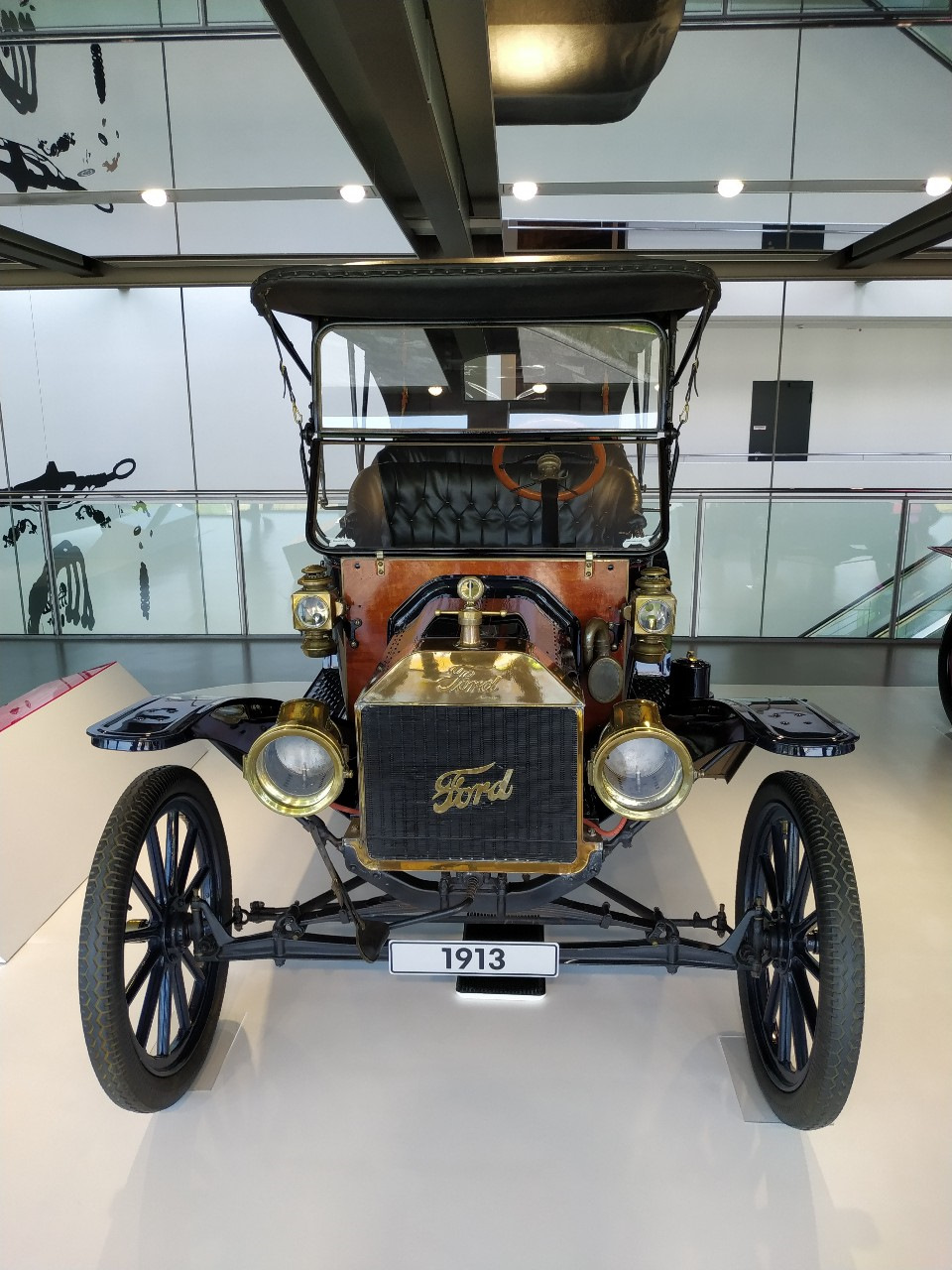 VW ZeitHaus Museum - Вольфсбург 2