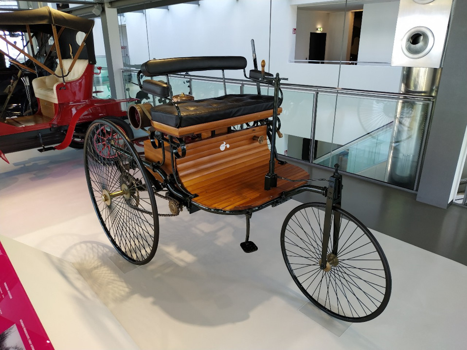 VW ZeitHaus Museum - Вольфсбург 1