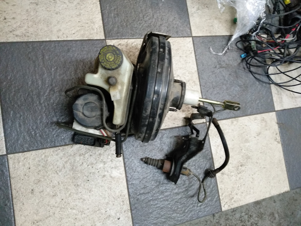 ABS/EDS Teves mk20. Сайленблоки балки. Задні супорти та шланги 2