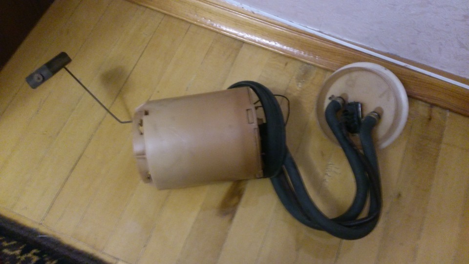 Знову бензонасос(( 1
