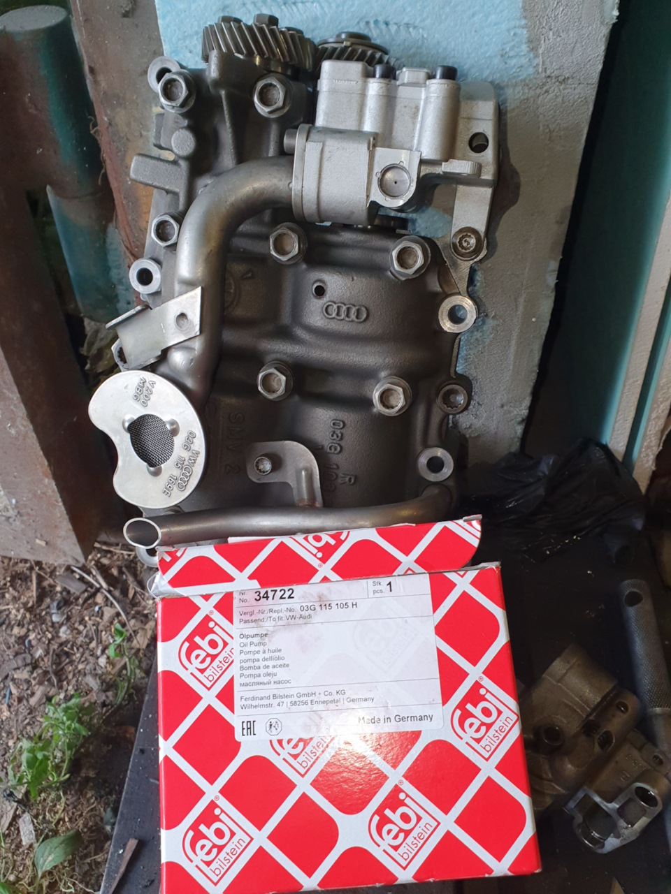 Помер масляний насос 2.0 tdi, замінив на аналог 1