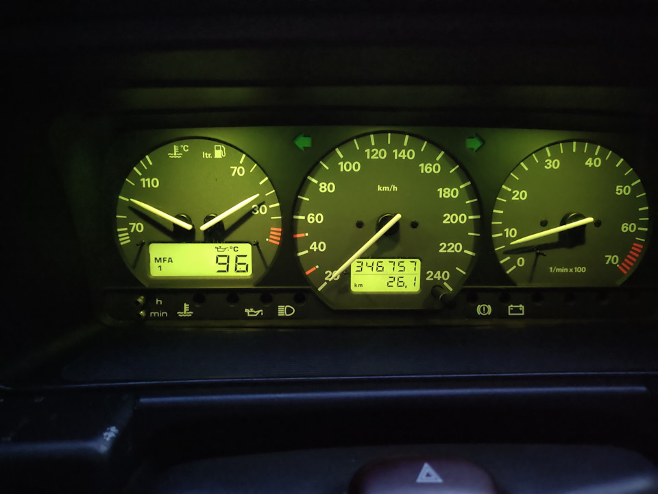 Приборка з MFA на Passat b4 2.0 ADY. 4