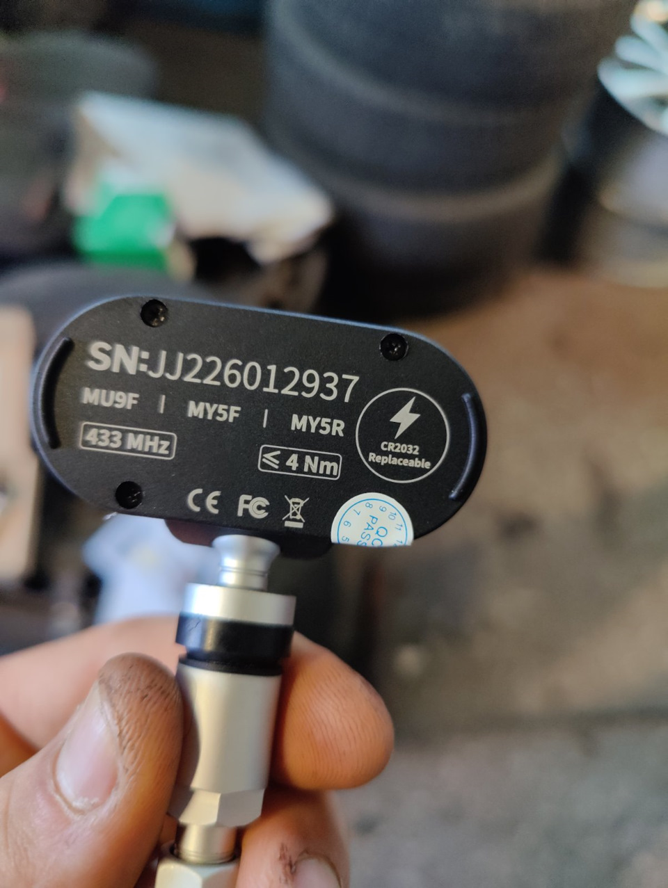 Debica Presto UHP 2 235/40 R18 + датчики тиску Deelife для android магнітоли 3