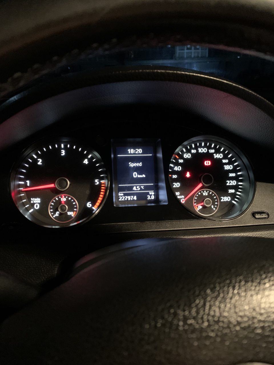 Приборка від CC у Passat b6 3