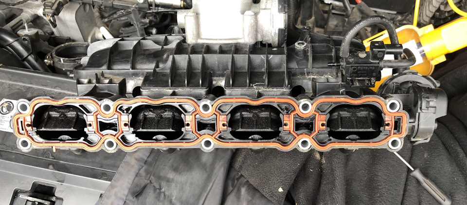 Чистка впускних клапанів та впуску 1.8 tsi CPRA USA 3