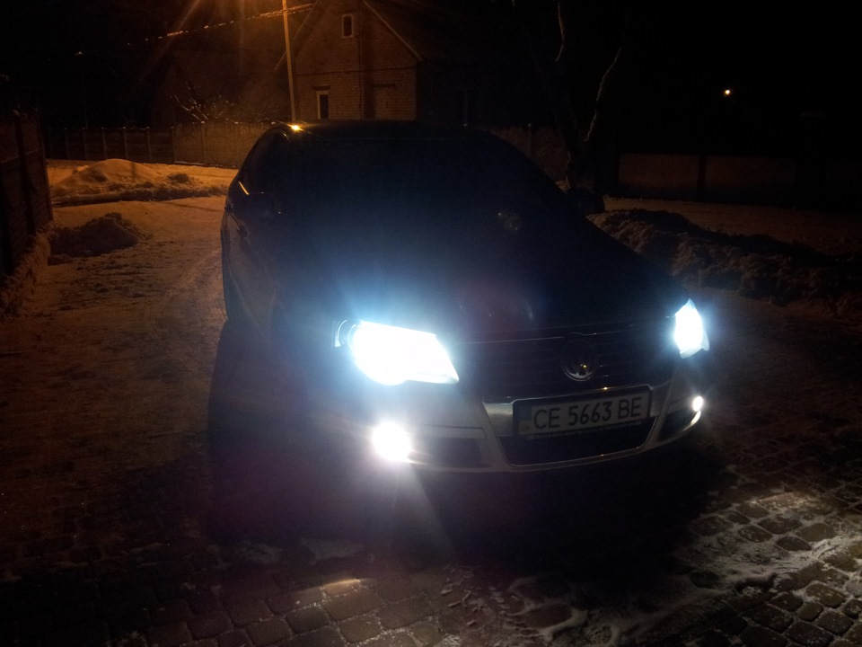 Заміна лампочки, ксенон :) 3