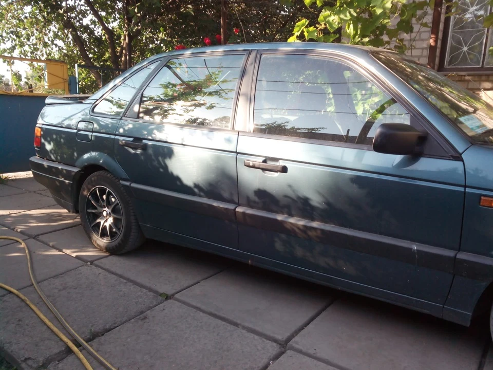 Трохи підняв задню частину авто