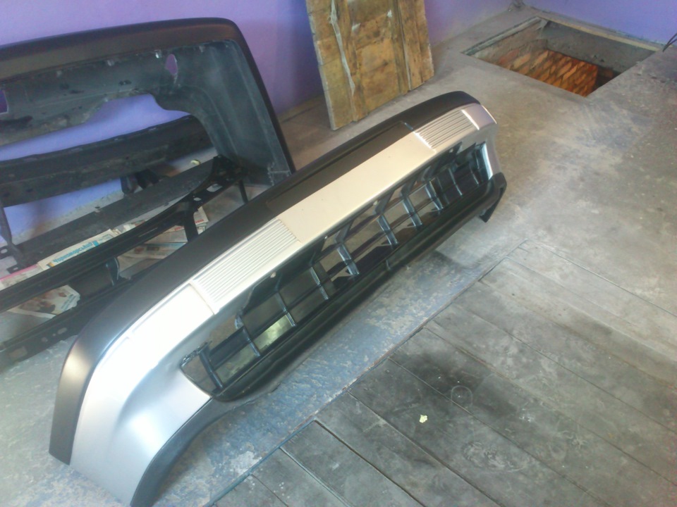 Поки що гараж порожній... 1